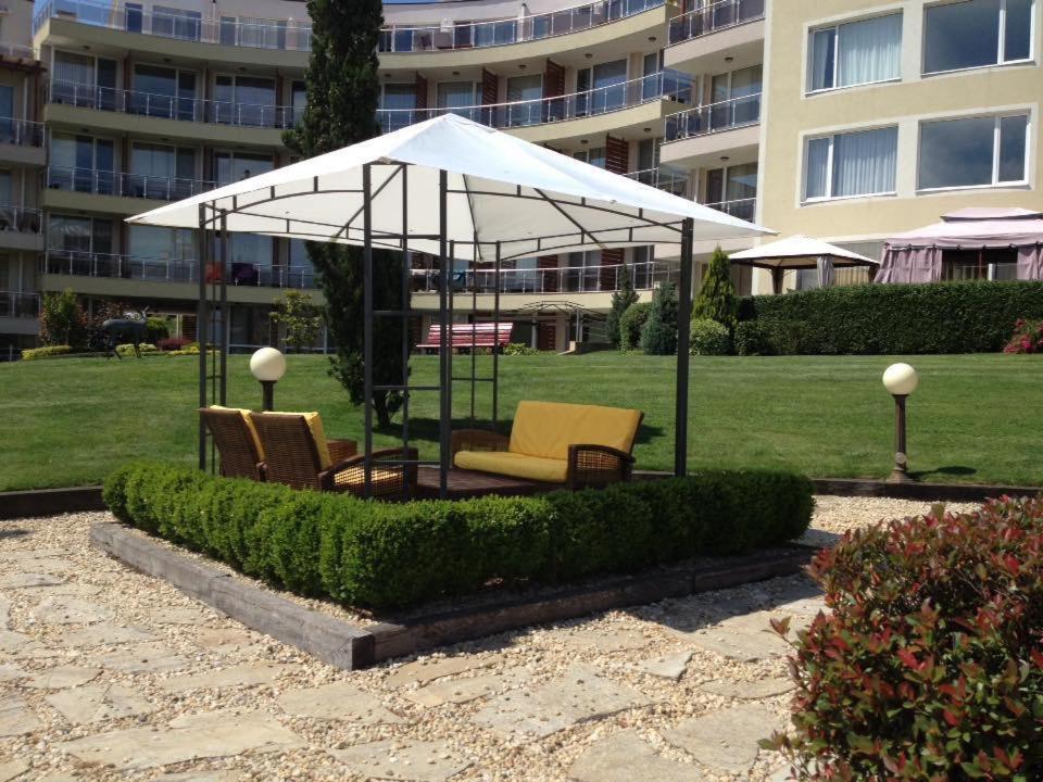 Apartments Del Sol - Sunny Island Complex Chernomorets Eksteriør billede